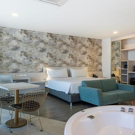 Hotel Black Tower Premium Bogota Bagian luar foto