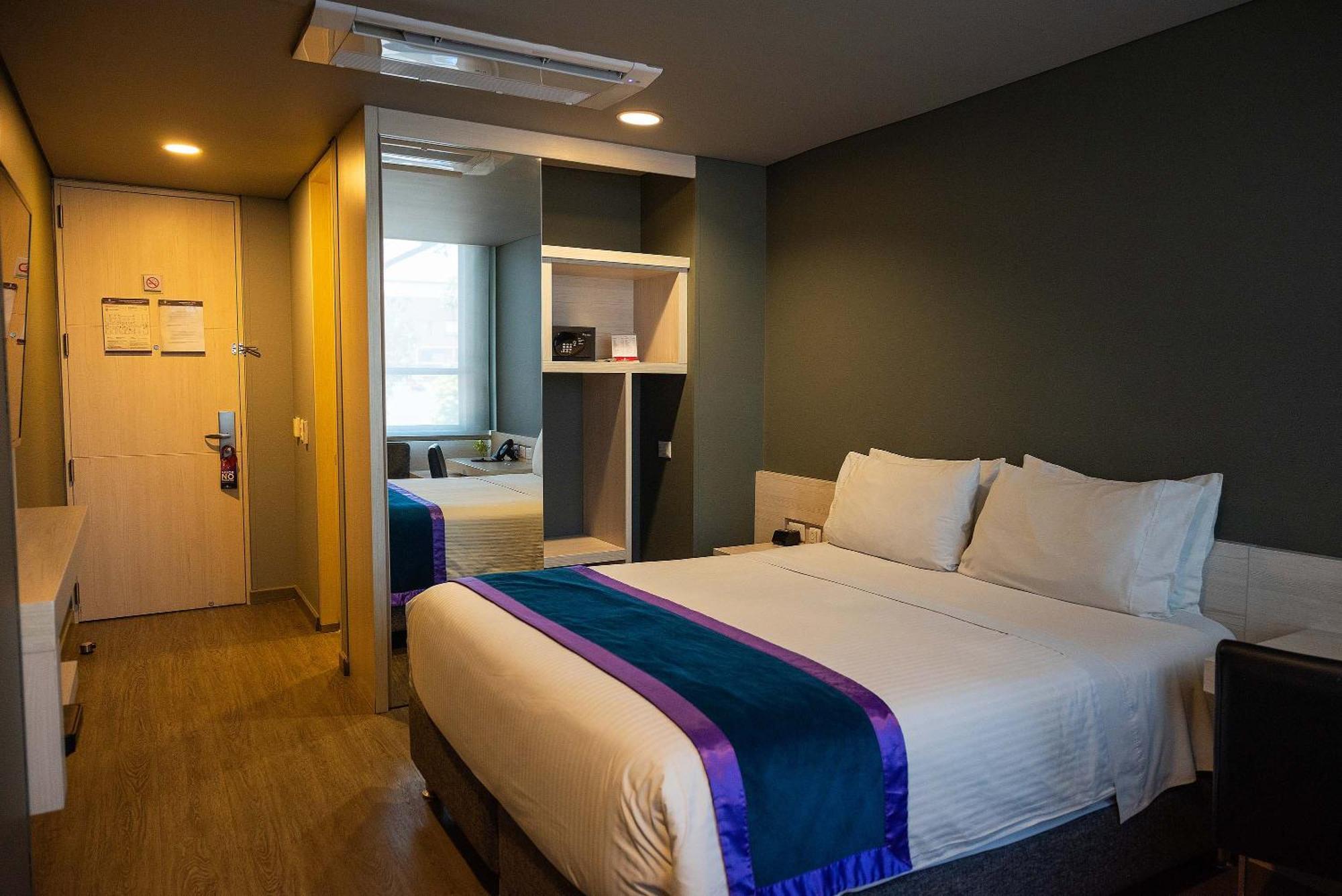 Hotel Black Tower Premium Bogota Bagian luar foto
