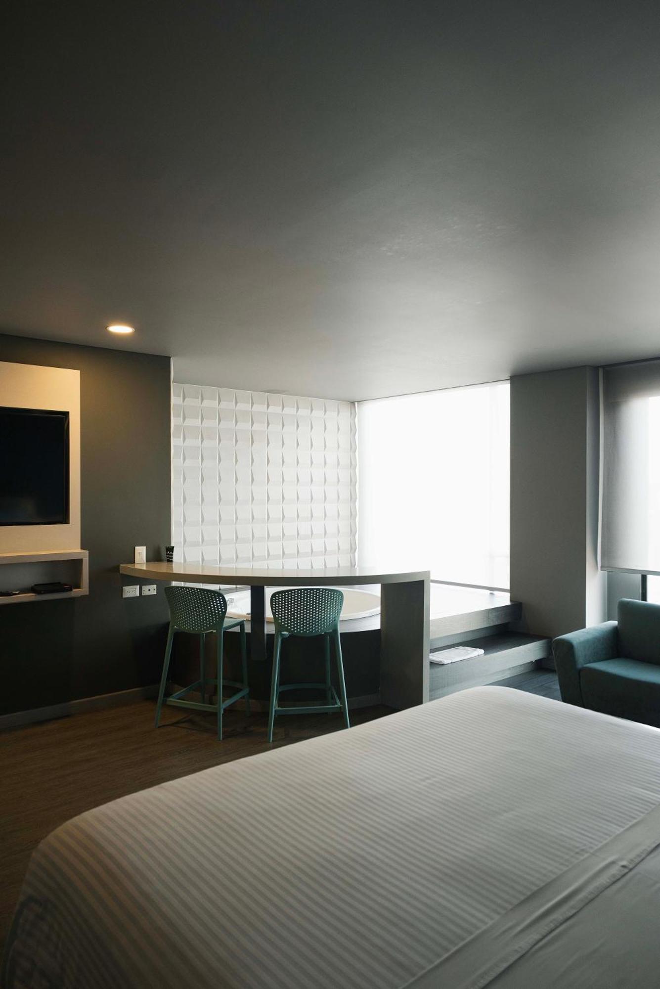Hotel Black Tower Premium Bogota Bagian luar foto