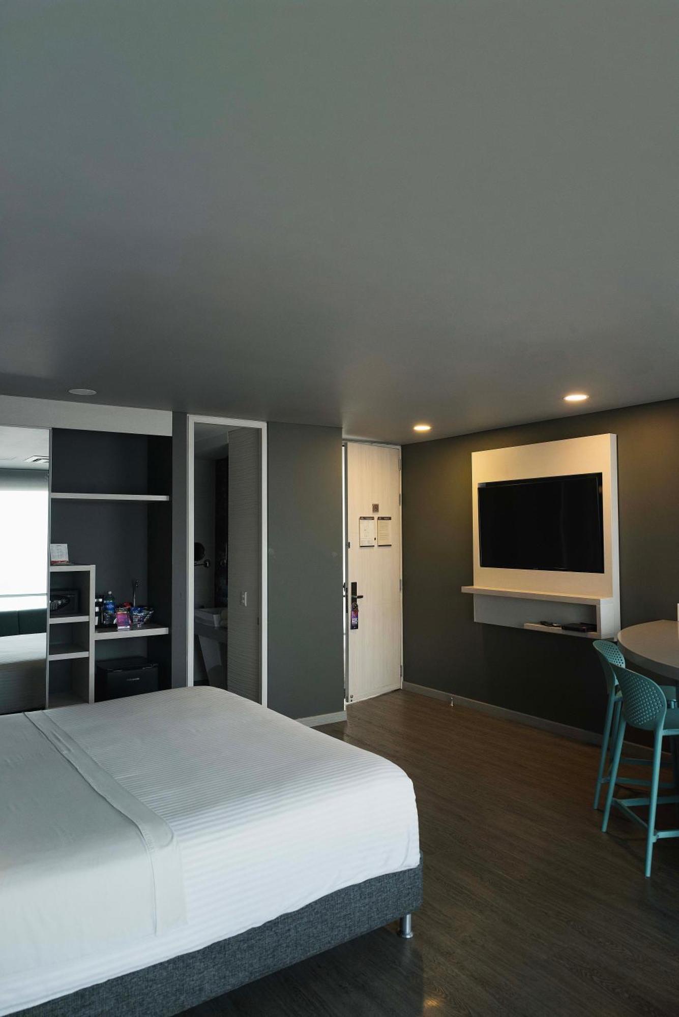 Hotel Black Tower Premium Bogota Bagian luar foto